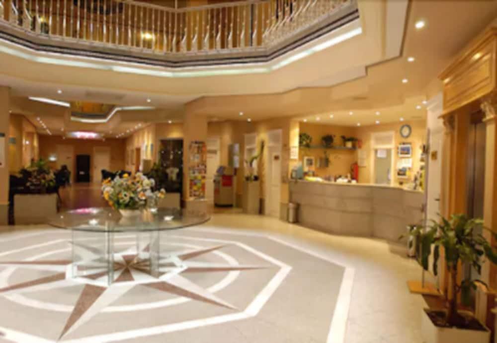 Hotel Los Delfines ลามังกา เดล มาร์เมนอร์ ภายนอก รูปภาพ