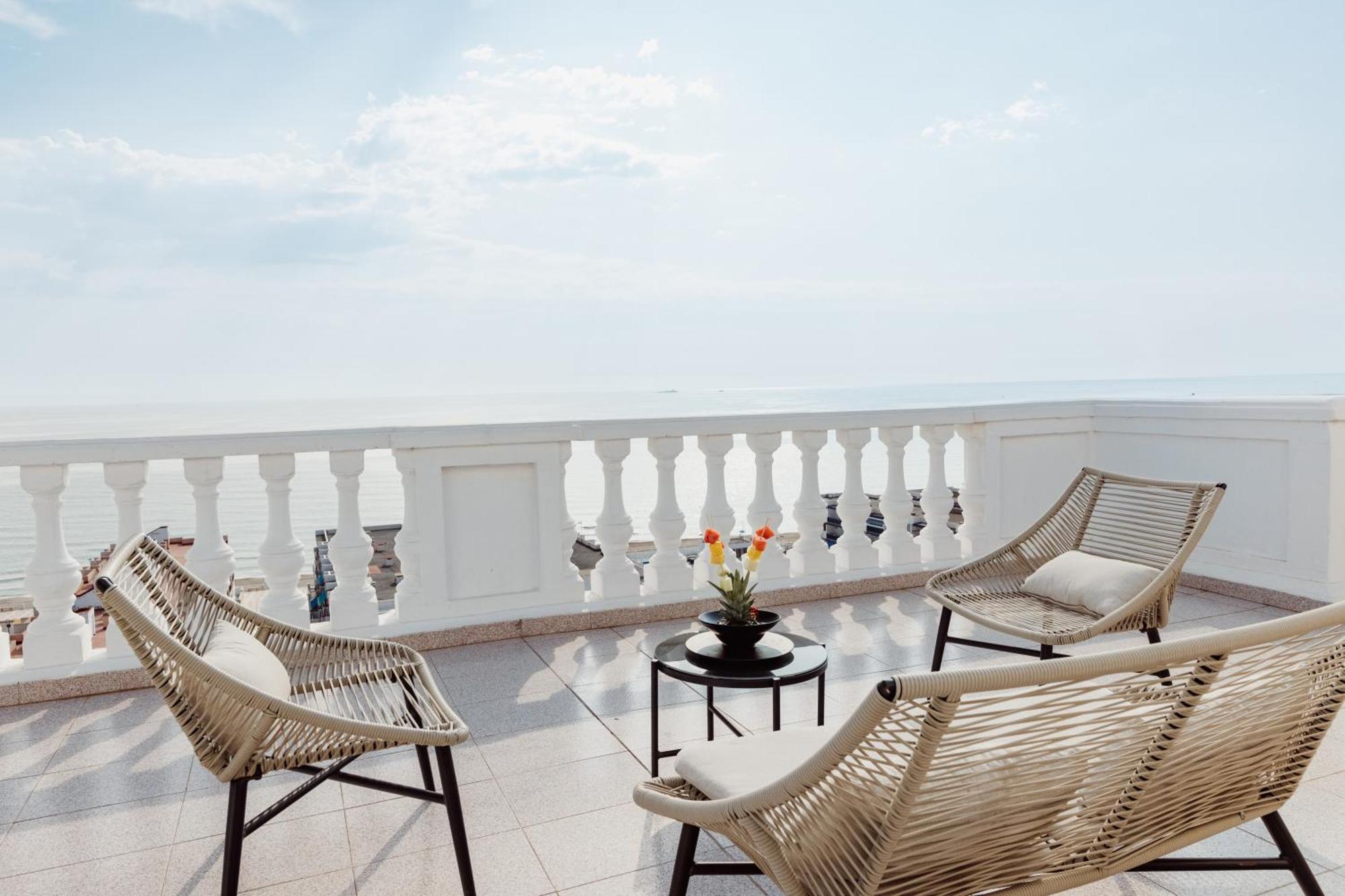 Hotel Los Delfines ลามังกา เดล มาร์เมนอร์ ภายนอก รูปภาพ