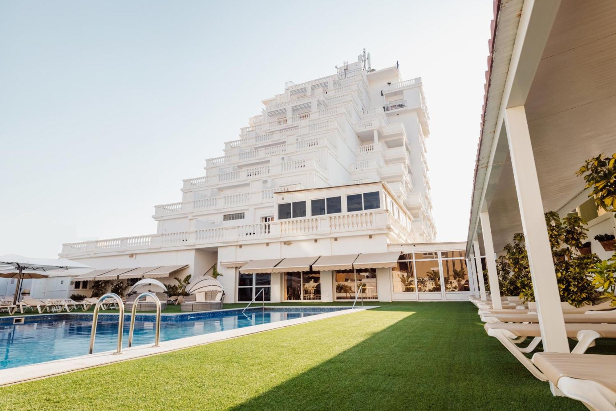 Hotel Los Delfines ลามังกา เดล มาร์เมนอร์ ภายนอก รูปภาพ